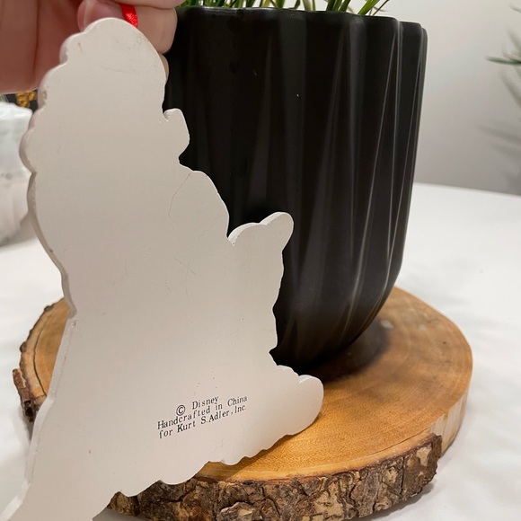 - Disney Snow White wood ornament - Picture 3 of 3